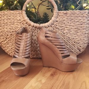 Steve Madden Louee Wedge shoe